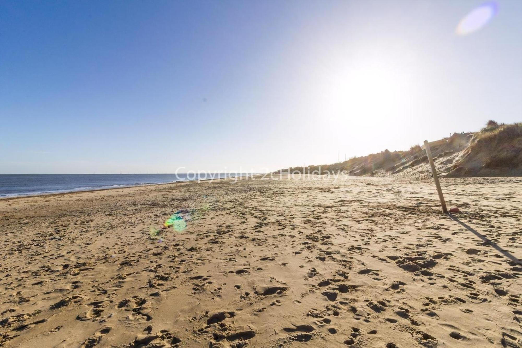 Great 3 Bedroom Chalet To Hire With In Hemsby, Great Seaside Break! Ref 18194B Exteriör bild