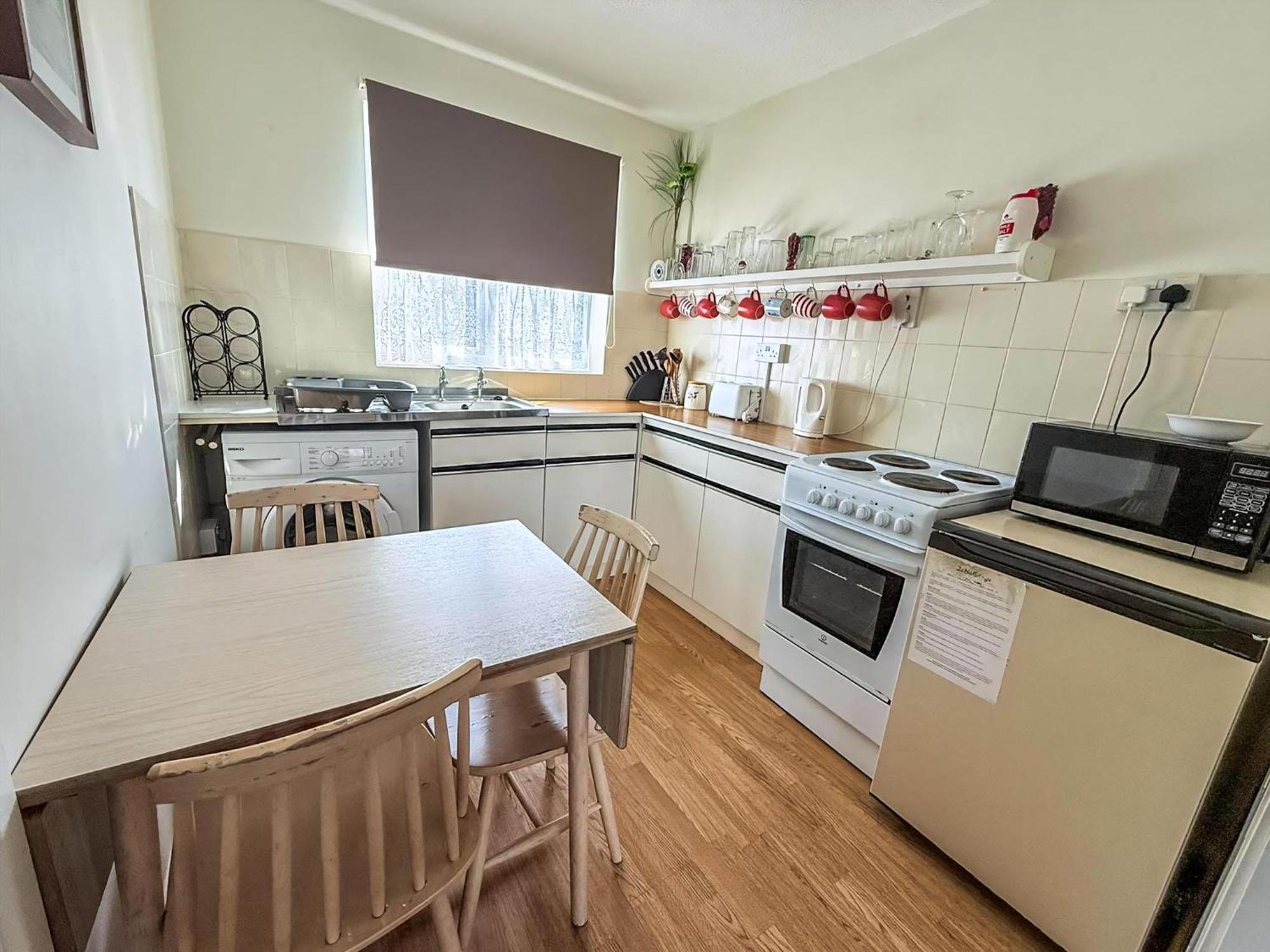 Great 3 Bedroom Chalet To Hire With In Hemsby, Great Seaside Break! Ref 18194B Exteriör bild