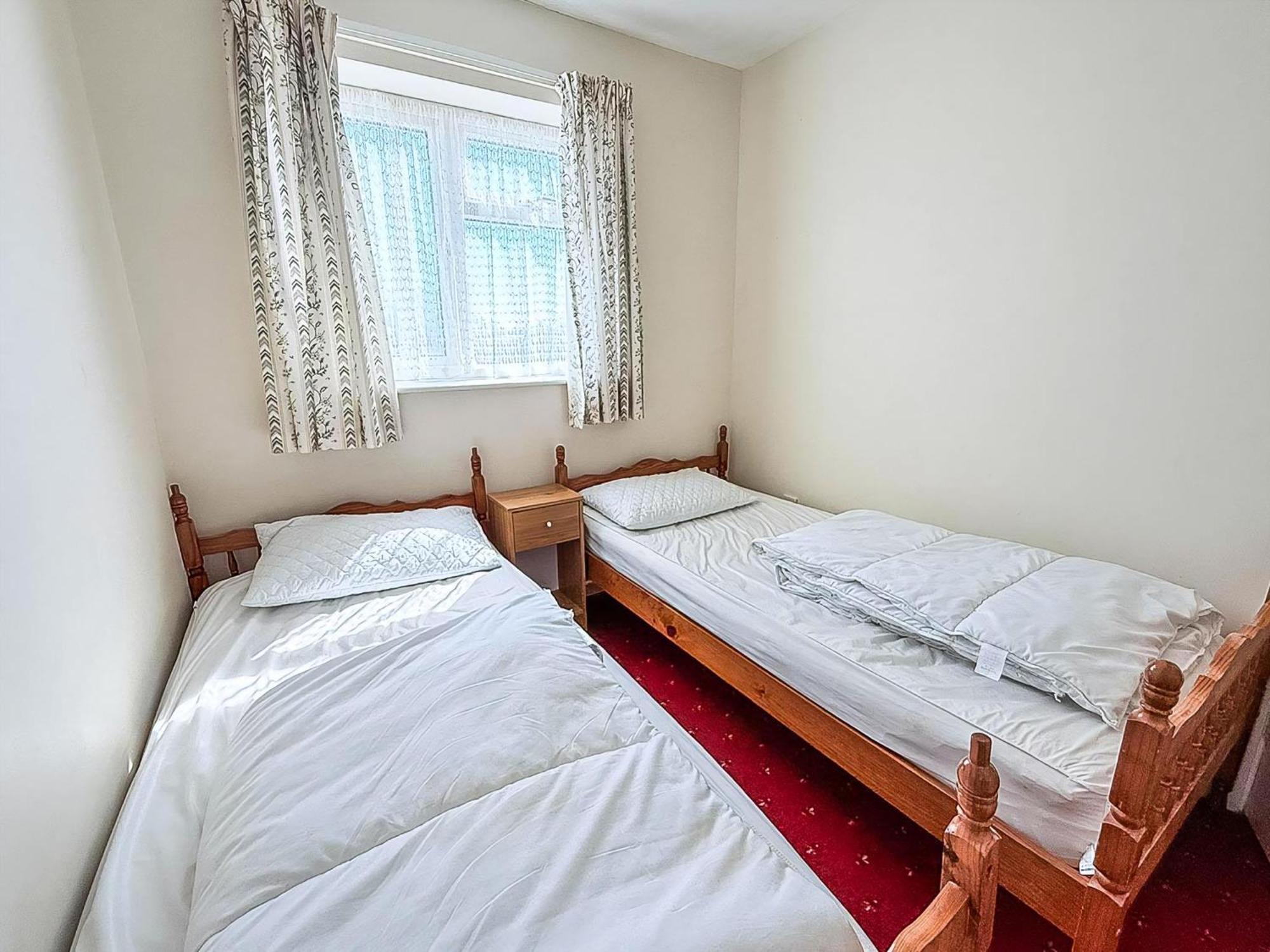 Great 3 Bedroom Chalet To Hire With In Hemsby, Great Seaside Break! Ref 18194B Exteriör bild